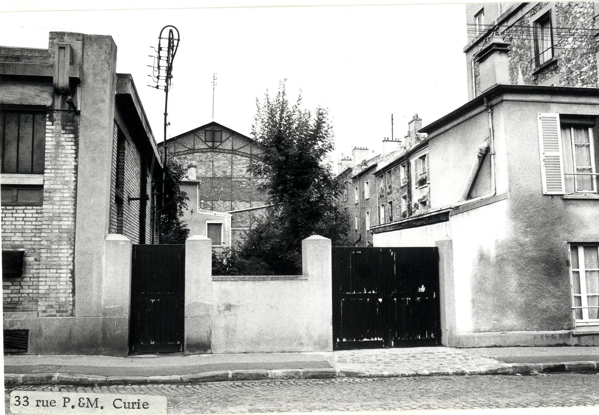 Rue Pierre et Marie Curie VILLE DE CLAMART Rue Pierre et Marie Curie VILLE DE CLAMART